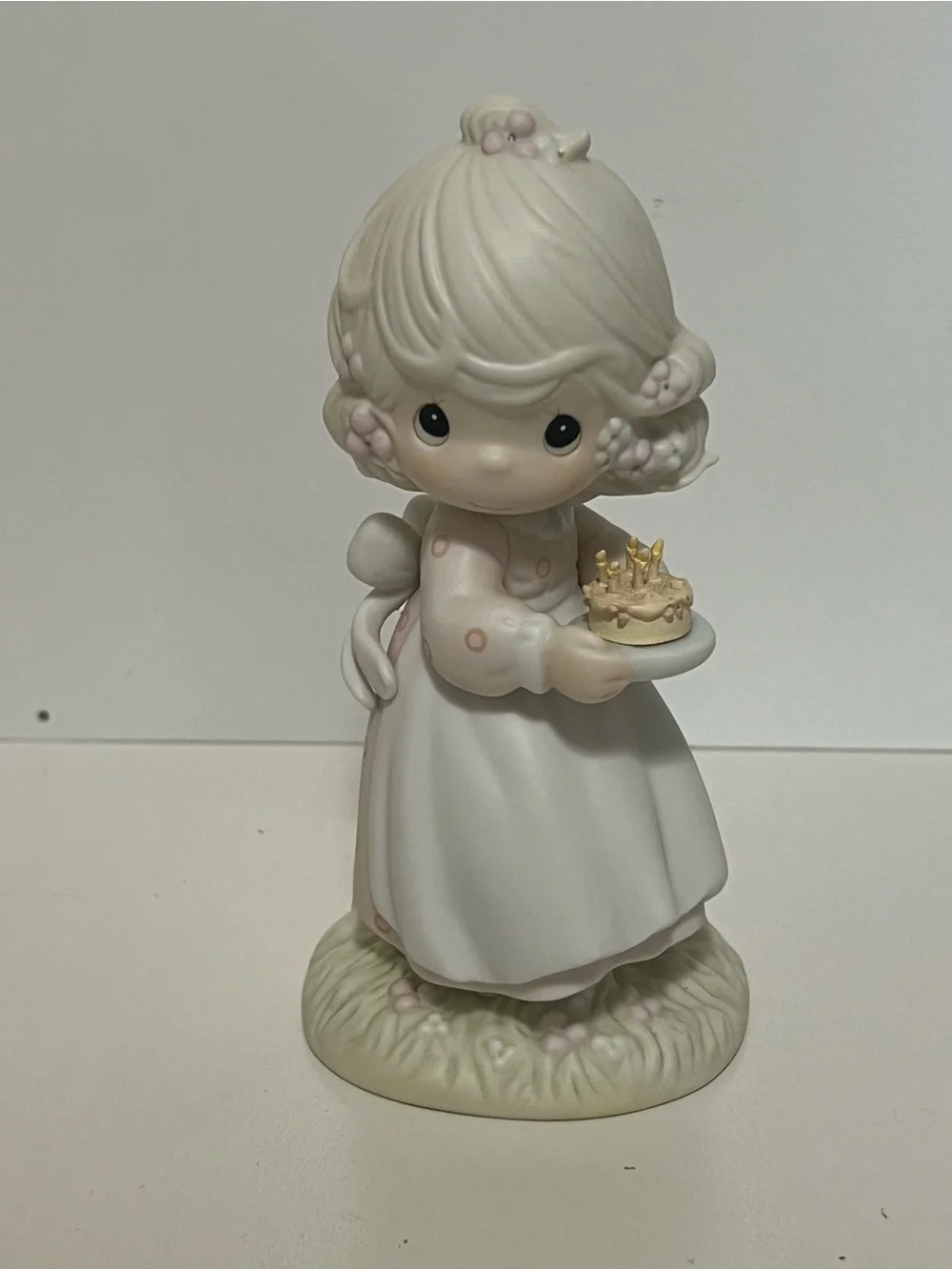 Precious Moments “May Your Birthday Be a Blessing” Figurine 1990